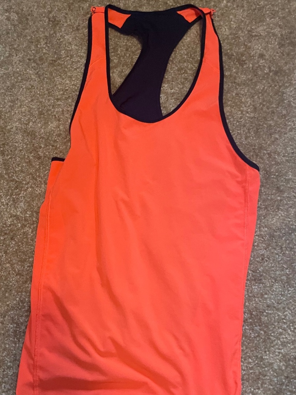 Lululemon tank